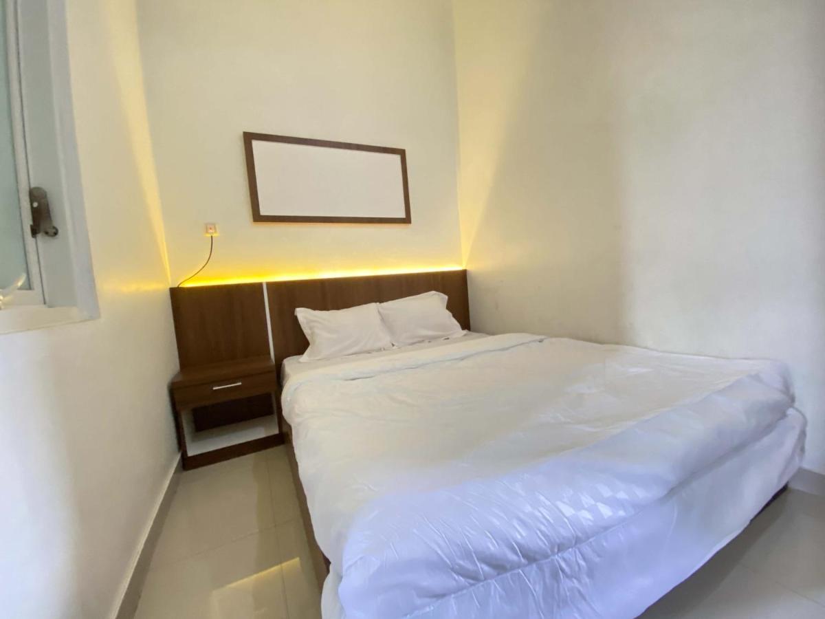 Ana Inn Ambarawa Mitra Reddoorz Semarang Exterior photo