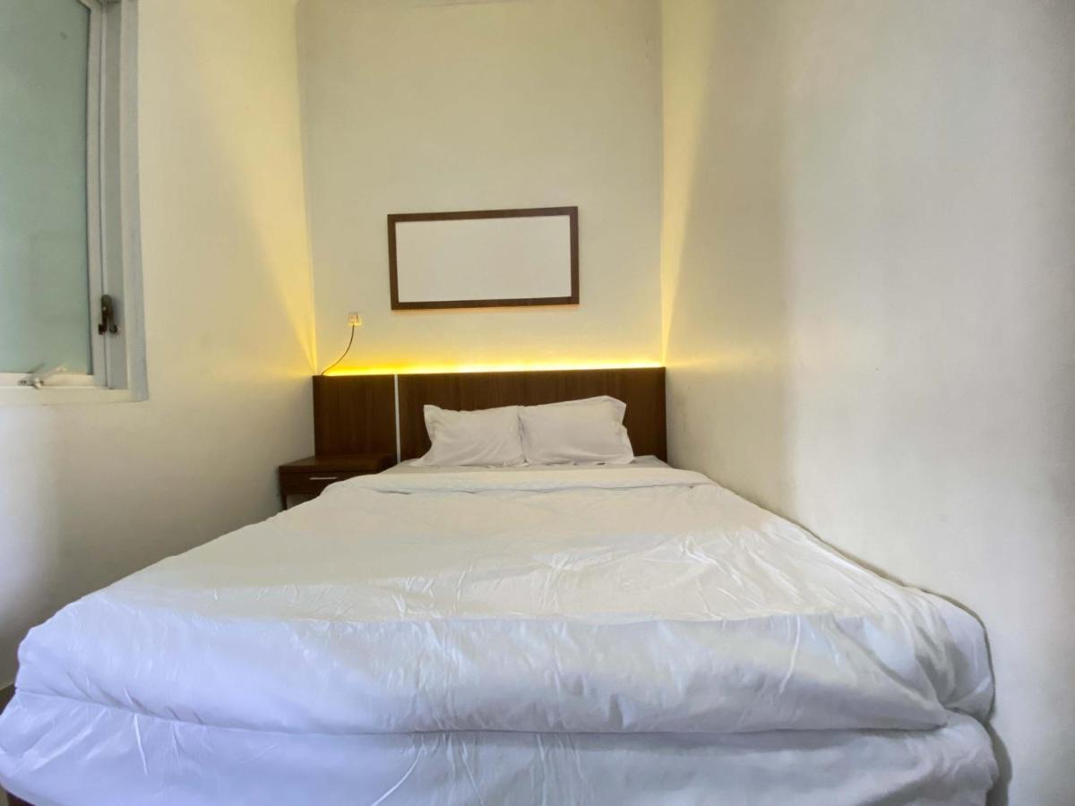 Ana Inn Ambarawa Mitra Reddoorz Semarang Exterior photo